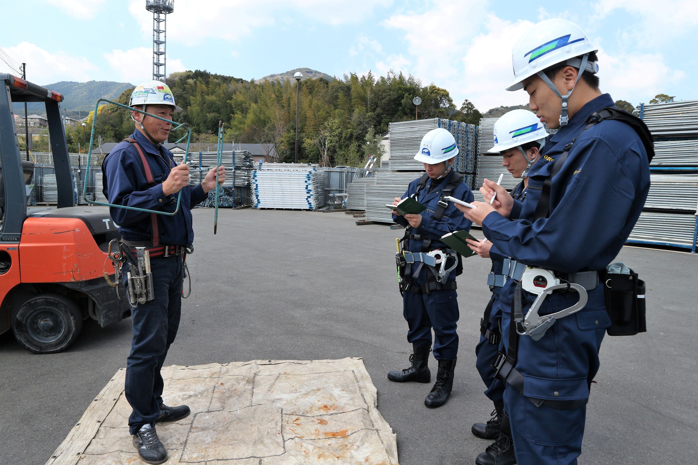 尾園建設 新入社員実地研修風景