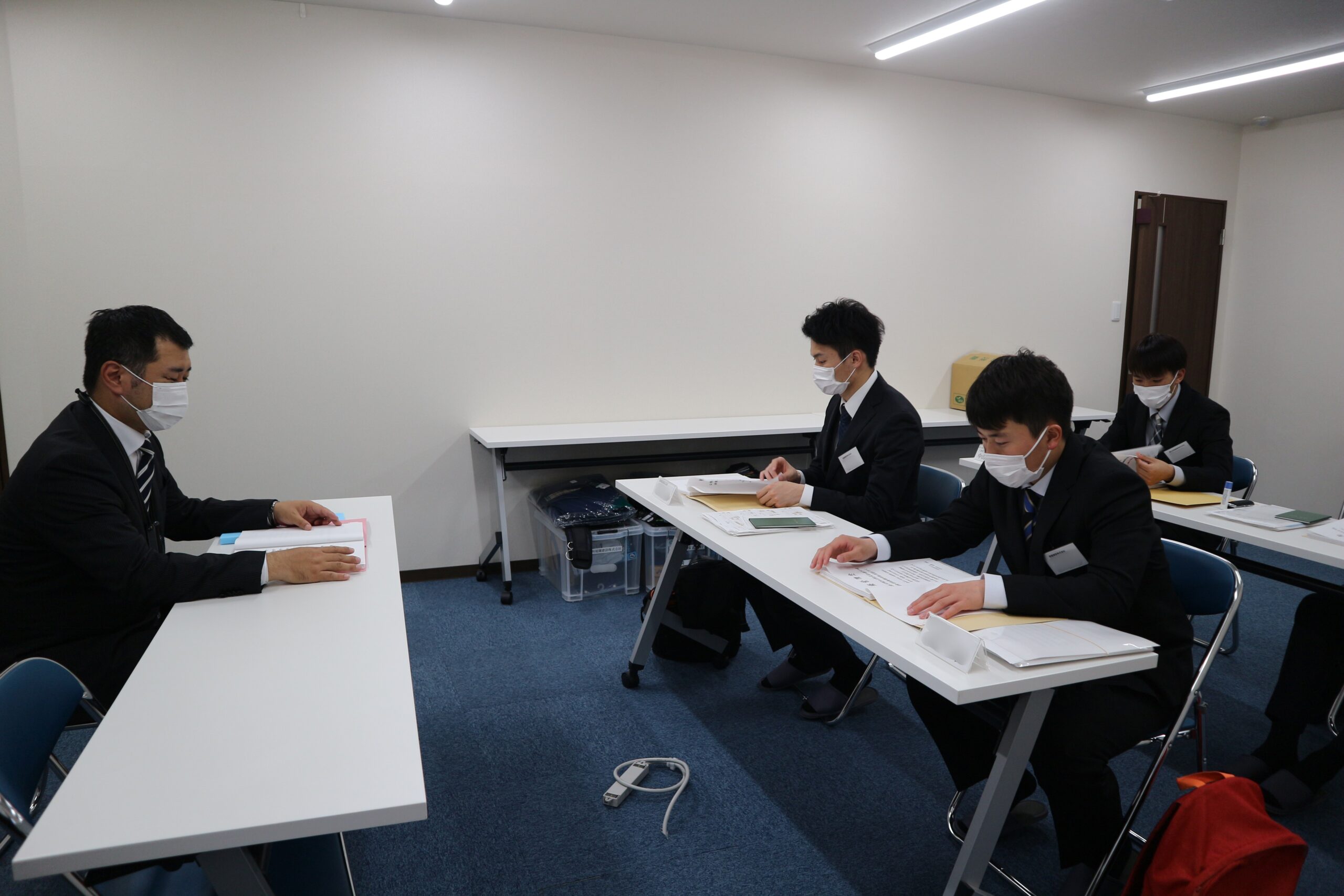 尾園建設　新入社員事務所研修風景