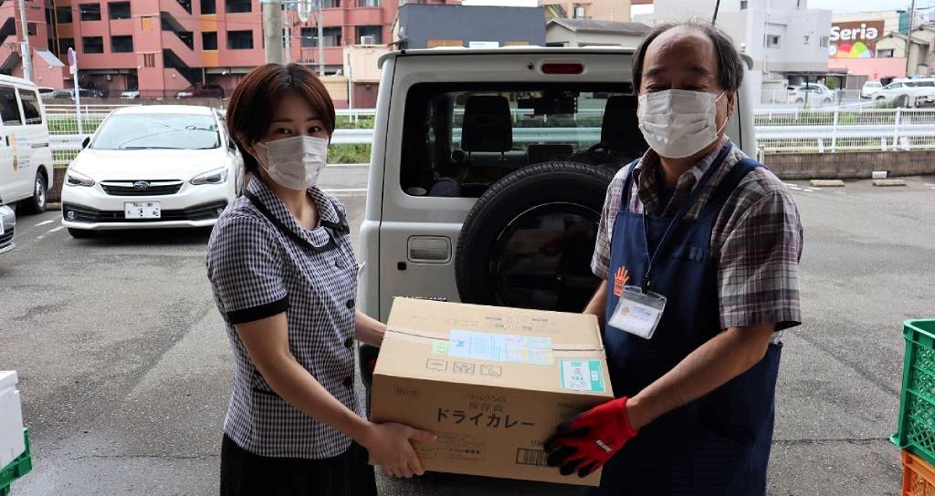 フードバンク福岡様へ食料品を寄贈