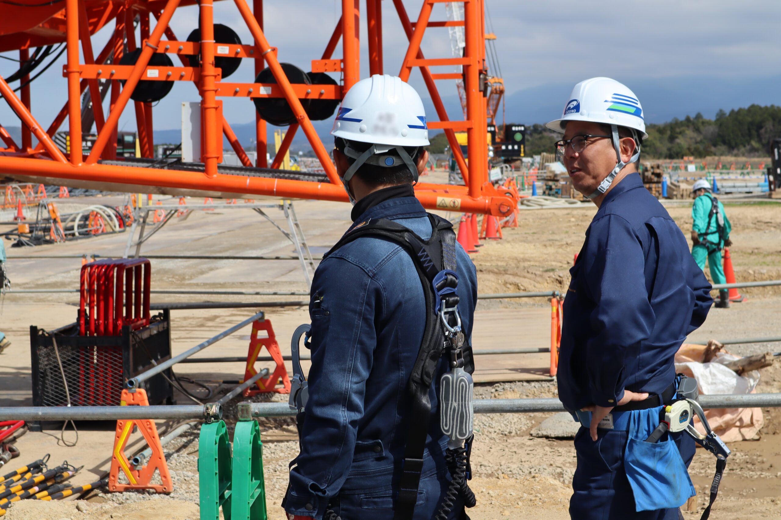 尾園建設　新入社員事務所研修風景