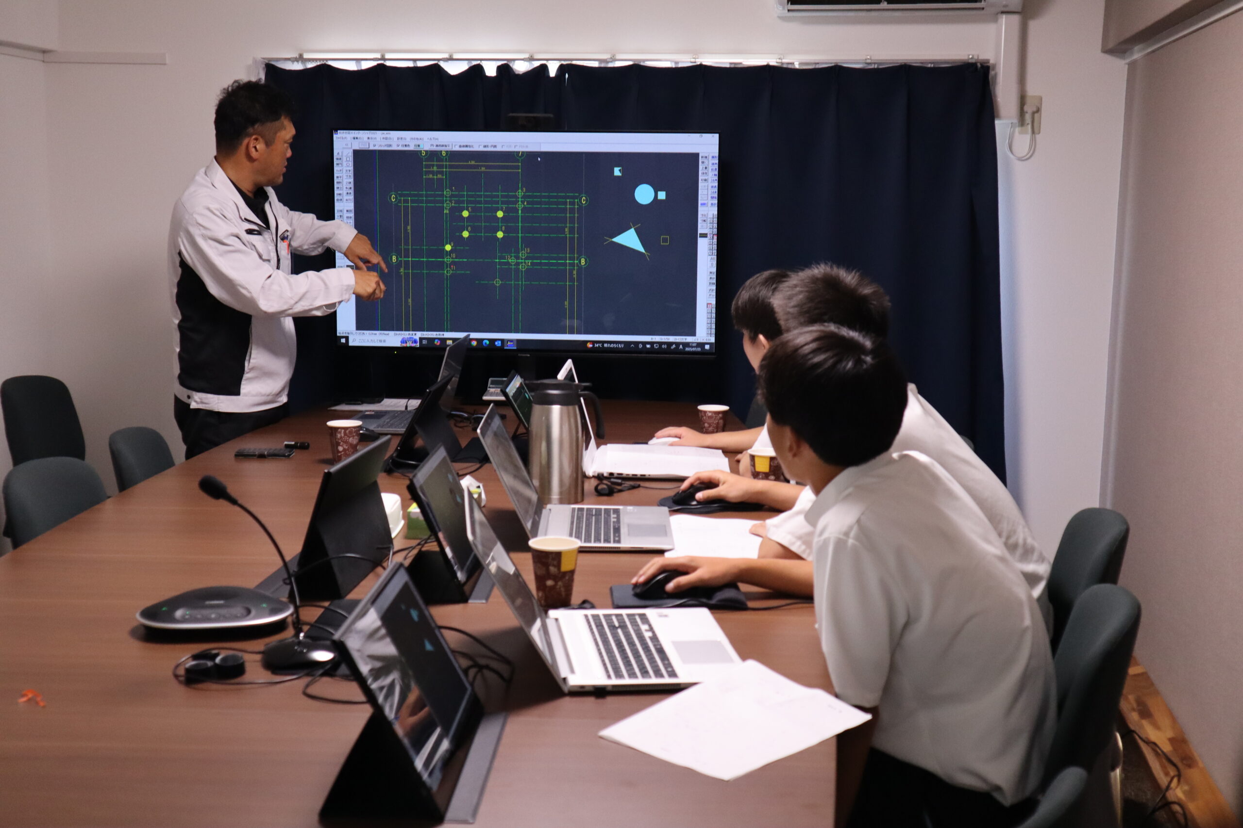 尾園建設　インターンシップ風景